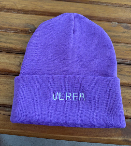 Gorro de lana morado